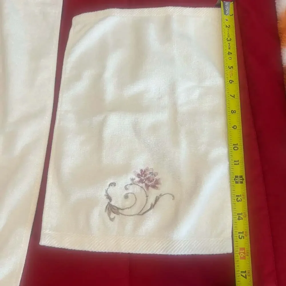 Croscill Home 3-Piece Embroidered Floral Scroll Towel Set - White, Mauve & Tan
